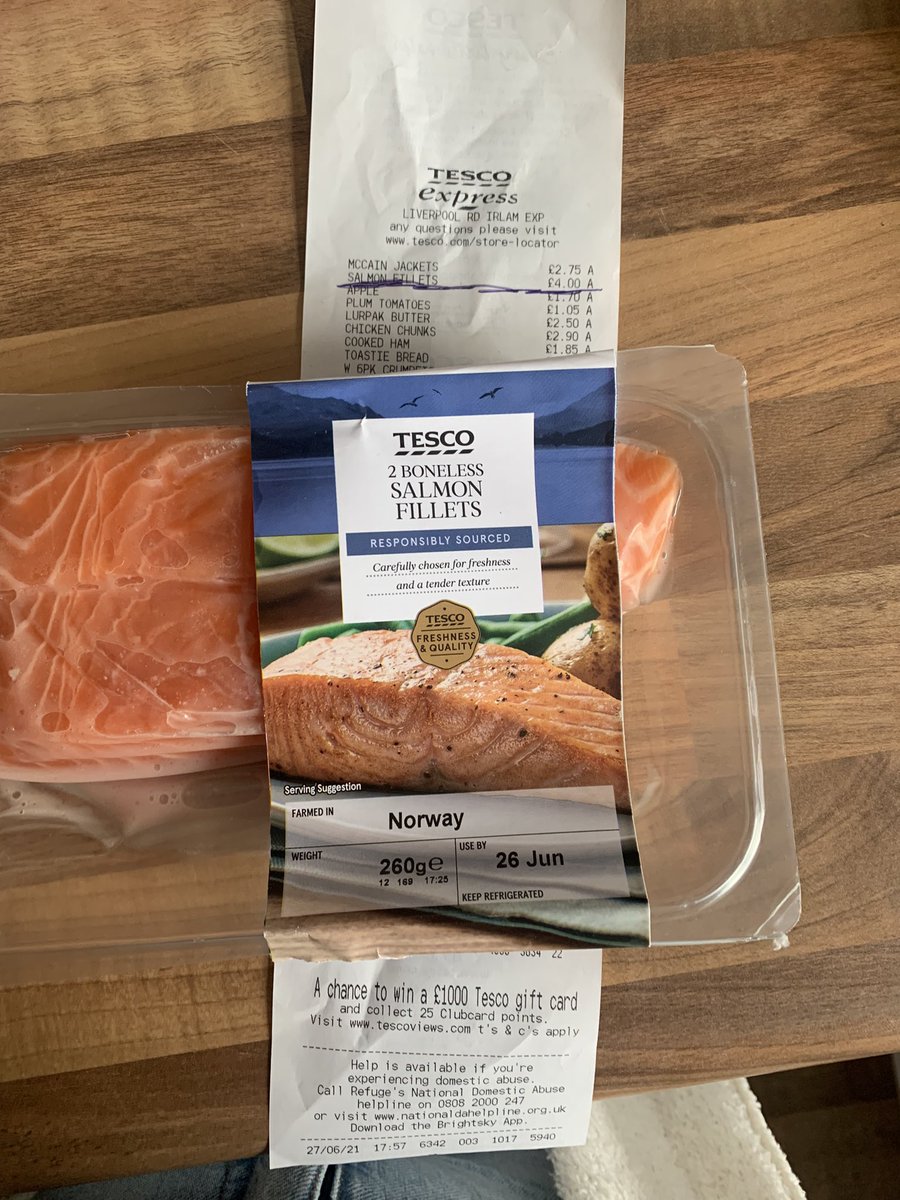 Jessicaa_Graham's tweet photo. Sick of @Tesco  selling me out of date food 😭 about the 3rd time this it’s  scruffy https://t.co/zR5wszBcvN