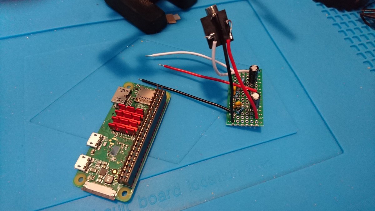 FunkyPiwy's tweet image. Completed @TheMagPi #issue106 TinyMac project with a fully working homemade soundcard, based on @adafruit "Audio for PiZero" article and it sounds juts great through headphones 🎧 and speakers 🔊 #MagPiMonday