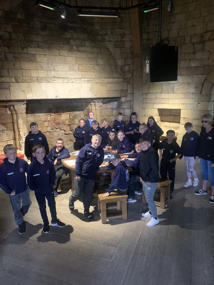 class6_mill's tweet image. Top of the castle 🏰😁 @themillacademy