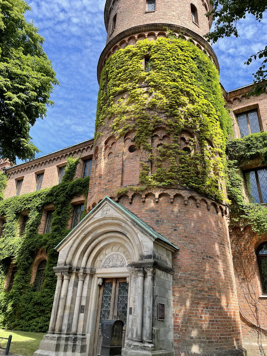 gretty_pay's tweet photo. Lund you beauty 🥺
#swe #lonetraveler #exploringroots https://t.co/UN8RiIC7Cd
