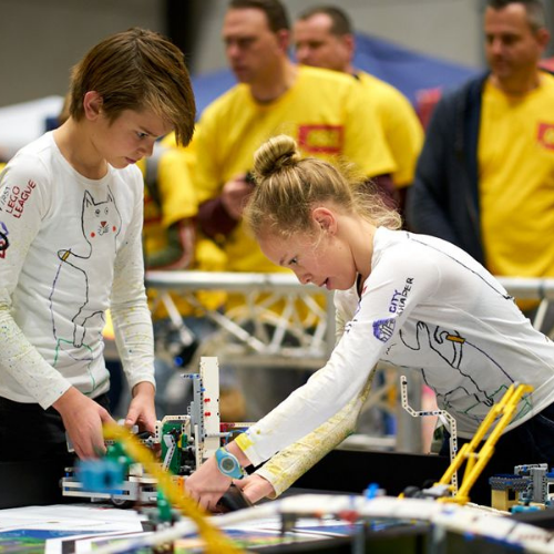 Scholen kunnen zich aanmelden voor de FIRST® LEGO® League Challenge. Een ontdekkingsreis voor kinderen om hun creativiteit en technologische vaardigheden te ontwikkelen. Een team dat deelneemt bestaat uit max. 10 kinderen (9 t/m 15 jaar). Meer info: firstlegoleague.nl/challenge/meed…