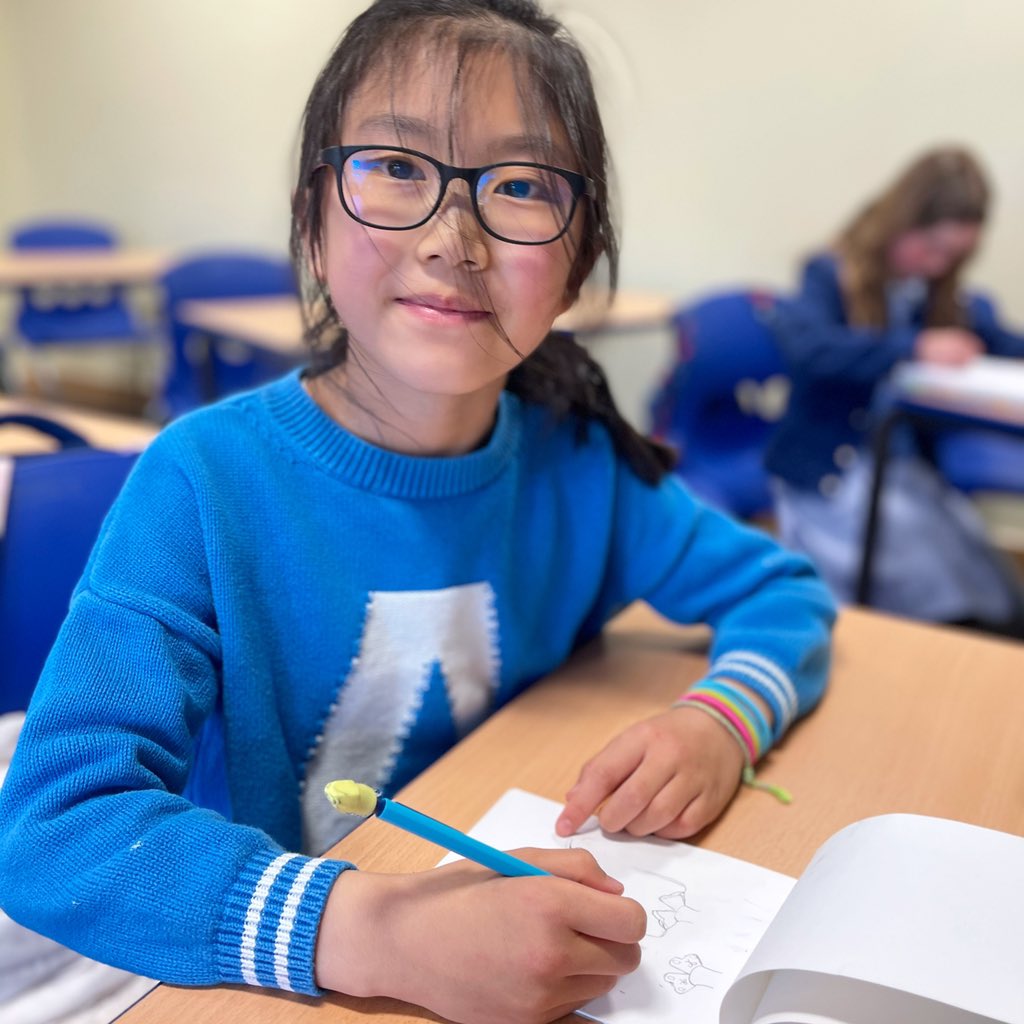 FashionDSClub's tweet photo. DESIGNING DETACHABLE COLLARS 
•
#sketching #designing #detachablecollar #kidsdrawing 
#fashionclub #fashion #style #upcycledclothing #upcycle #sustainablefashion #fashiondesigner #creativekids #kidsclub #weybridge #surrey #surreyschools #afterschoolclub #schoolclub #surreykids https://t.co/ChFW2zQAlu
