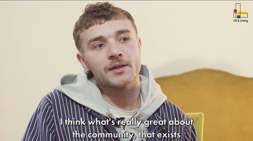 ExarcheiaT's tweet photo. Buy up Exarcheia apartments. Call yourself art coliving. Scam foreign hipsters.

They have a "space" on Benaki in the newly renovated building.

Don't miss their video interview.
🤡🤡 🤡 🤡
https://t.co/fLwuDS6Hkt

#antireport https://t.co/Km34ArBZSa