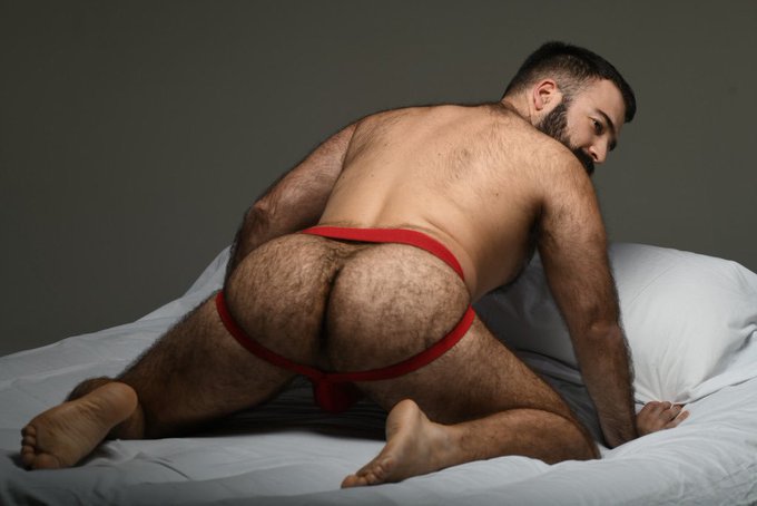 ?June 28, 2021? #hairsome #hairychest #hairygay #hairyfan #scruff #beardedhomo #beard #hairymen #gay