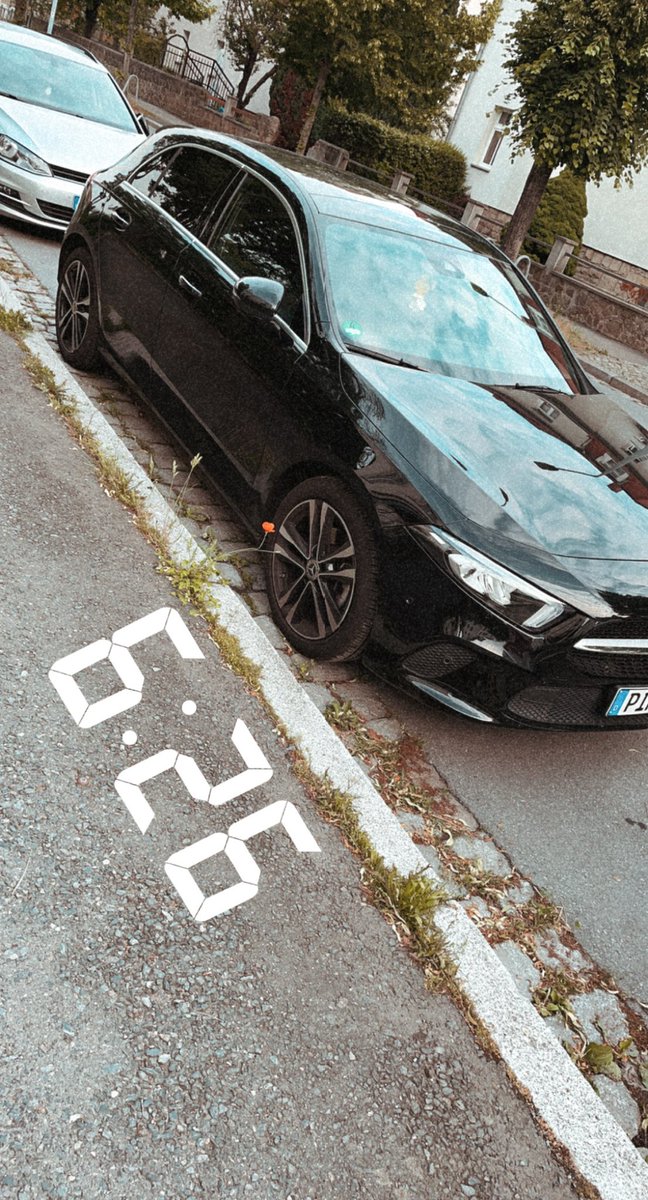 DeviLOnSticks's tweet photo. Ich kann einfach nicht glücklicher sein als im Moment 😳🤩
Es ist nicht selbstverständlich von der Familie sowas als Erstwagen finanziell möglich zu machen und dafür bin ich dankbar
A Klasse - 200 
Was habt ihr als erstwagen ? https://t.co/RoBLAm3my0
