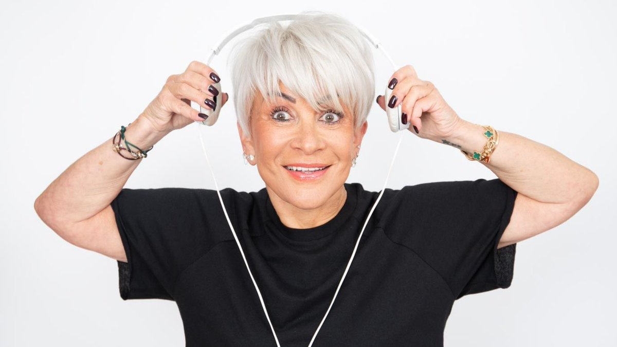 ConsultancyLiz's tweet photo. #TRENDING

I'm LIVE with @trowie on @BBCRadioManc, discussing THE top stories and recent headlines that have set social media alight!

📅 TODAY
🕐 4.20pm

#tunein #philtrow #liztaylor #trendingtopics #matthancock #annerobinson https://t.co/upMDdUPXcK