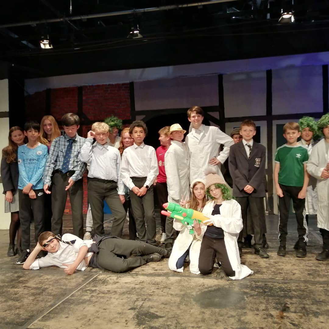 worksopcollege's tweet photo. Drama at Worksop College 🎭 

Years 7, 8 and 9 Drama students put on their very own version of Charlie and the Chocolate Factory for fellow students and staff to enjoy! 👏🏼 

A brilliant way to end the term!

#worksopcollege #northnotts #drama #performingarts https://t.co/mF2ptPzqMl