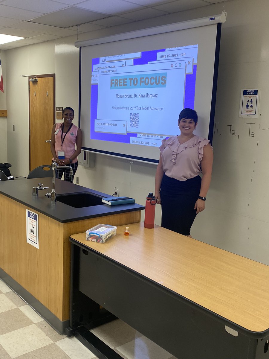 Beyond proud of these two leaders @DrMarquezSHS and @MoneaBeene on presenting to a packed audience!