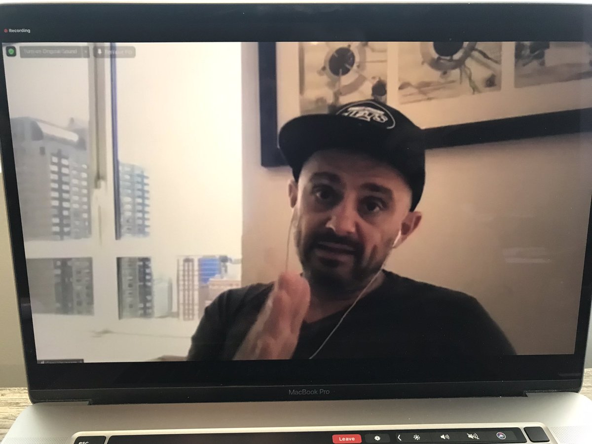 dhruvpandyadp's tweet image. Live QA with @garyvee 🙌🏻
 @elemntor #webcreators2021