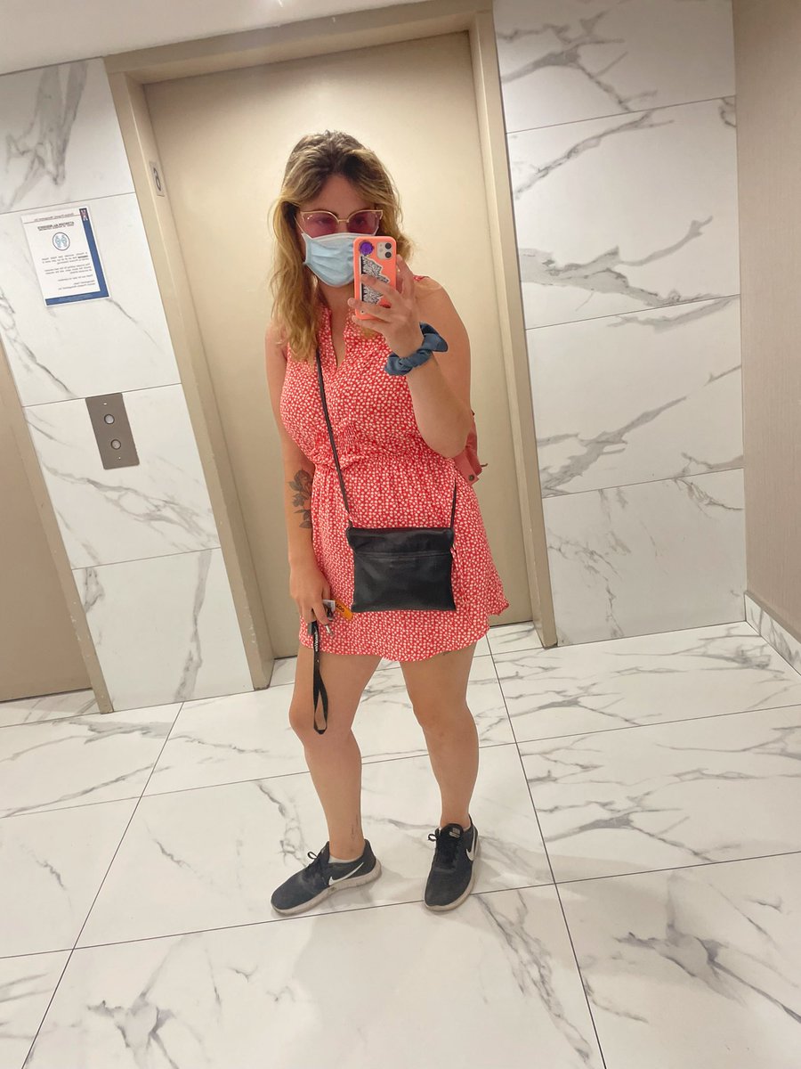 gwendolynsays's tweet photo. Last unvaxxed selfie ๐๐๐#DoseTwo #LetsGoooo https://t.co/O4KoeYSqV6