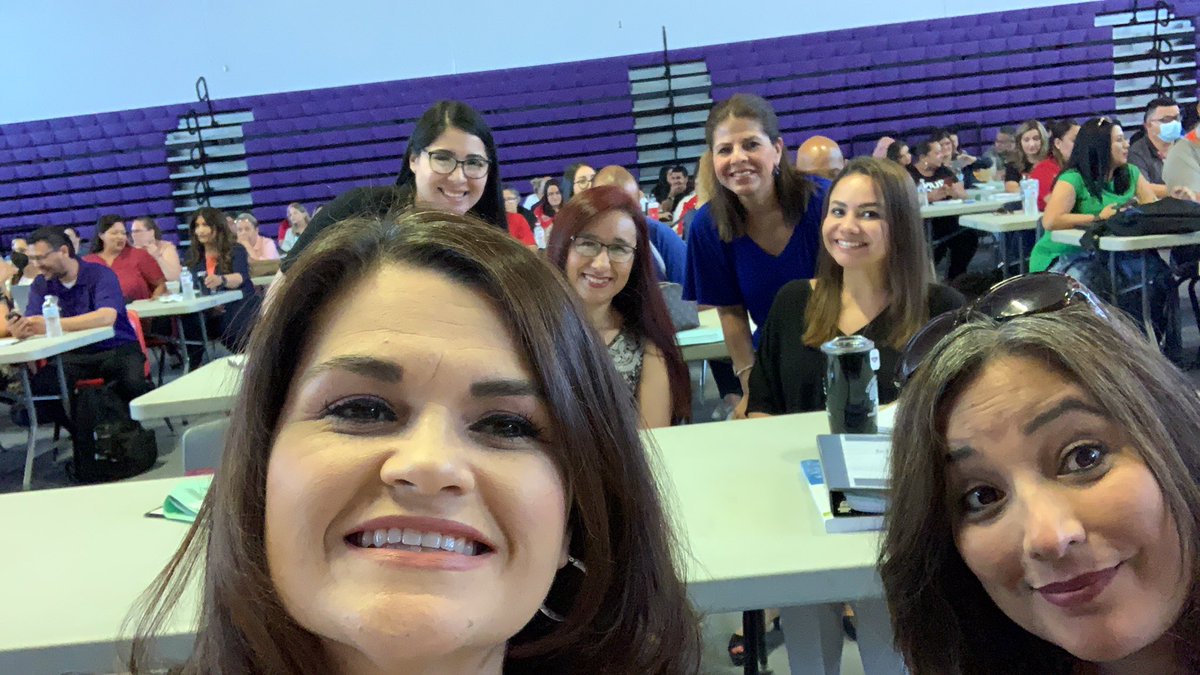 Learning with our Pirate Team at the PLC At Work Live Institute! ⚓️#TeamSISD #GuidingCoalition #PLCAtWork