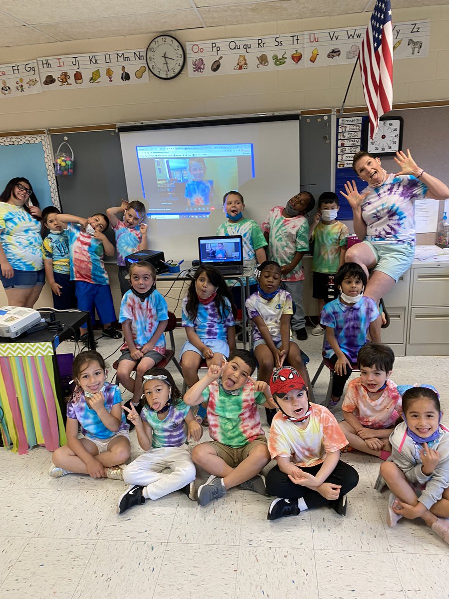 MrsnewellS's tweet photo. #tiedyeday and we’re all rocking our creations from Class Day Last week, I love my little K family 🥰 https://t.co/5X8IjD1pzz