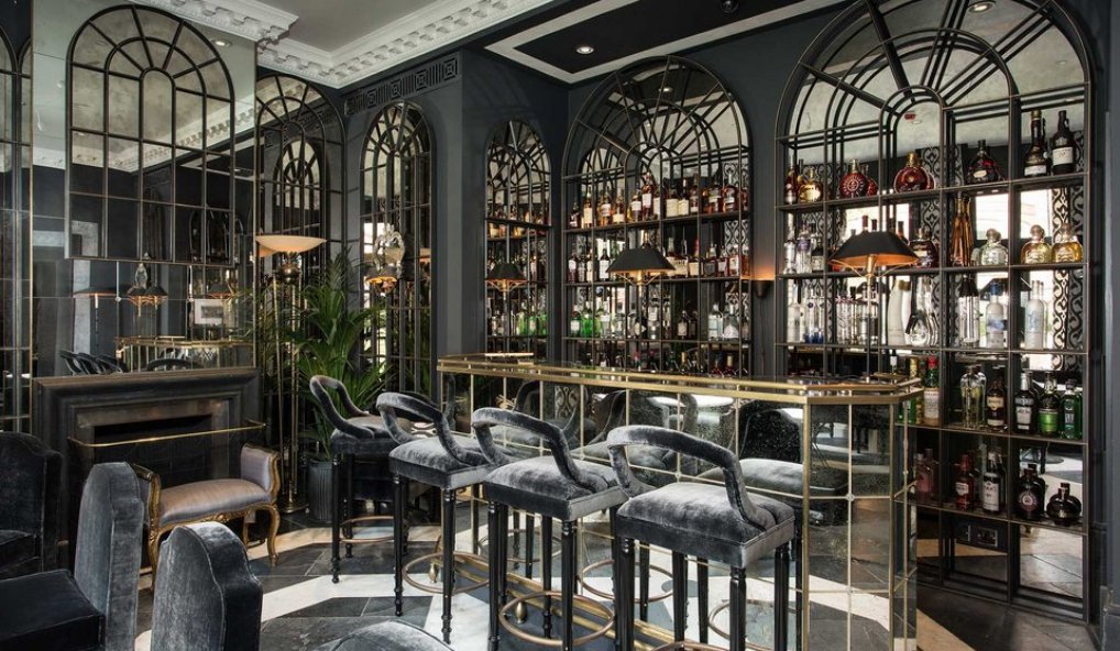 Whether you're celebrating something, or just fancy a chilled glass of fizz, <a href="/thehandbooknews/">The Handbook</a> rounds up the best #champagne bars in #London. Our personal pick is the glamorous Franklin Bar at <a href="/Hotel_Franklin/">The Franklin London - Starhotels Collezione</a>, designed by #AnouskaHempel - thehandbook.com/reunite-over-a… #RMGPRTravelTales