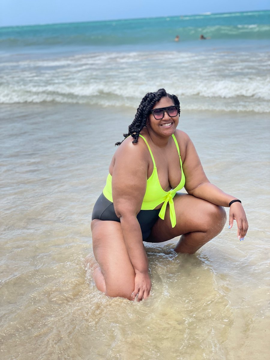 Mickey_Mac32's tweet photo. @LivinWithLainey @DomDaTrainer Imma just slide up in here excuse my tardiness (dm is open lol) https://t.co/RHZtvcxjHa