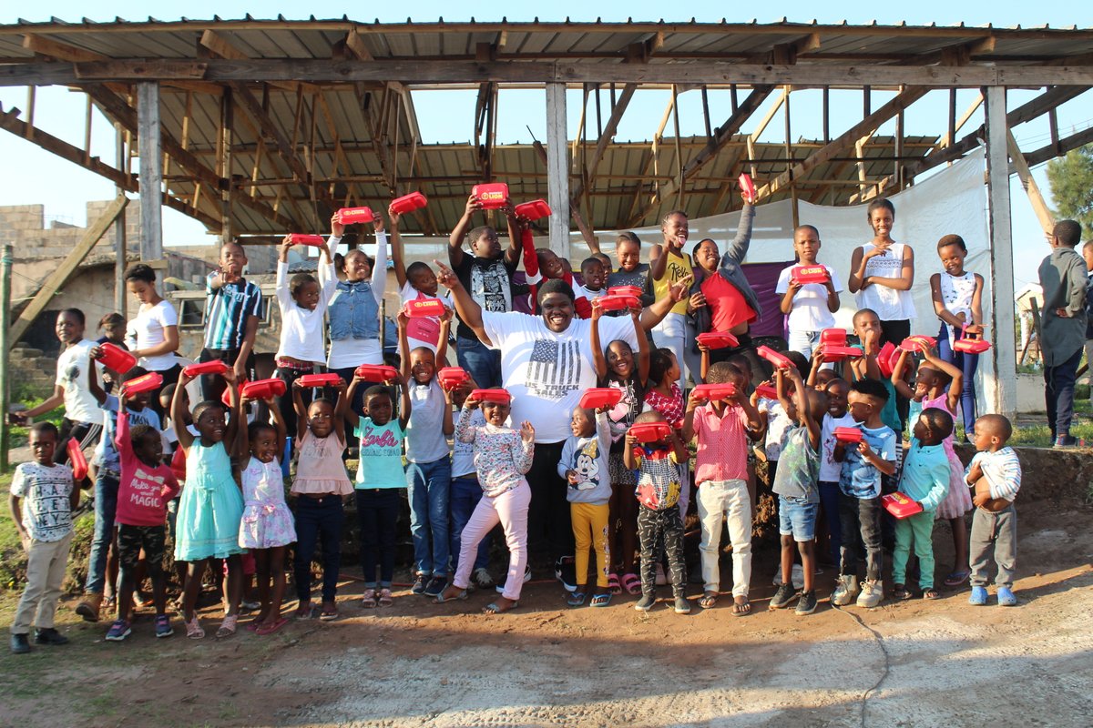 Gmr_fm's tweet photo. Wow! What a day! 😍🥳😎, we have experienced today warms our hearts to celebrate our Birthday with the KIDS! in Communities 🎂. Thank you to everybody that made this day possible! #1stBirthdayGMRFM #GMRFMxHungryLion #YouthDay2021 @hungrylion #MoralMarketingSolutions https://t.co/95FE8KmgDA