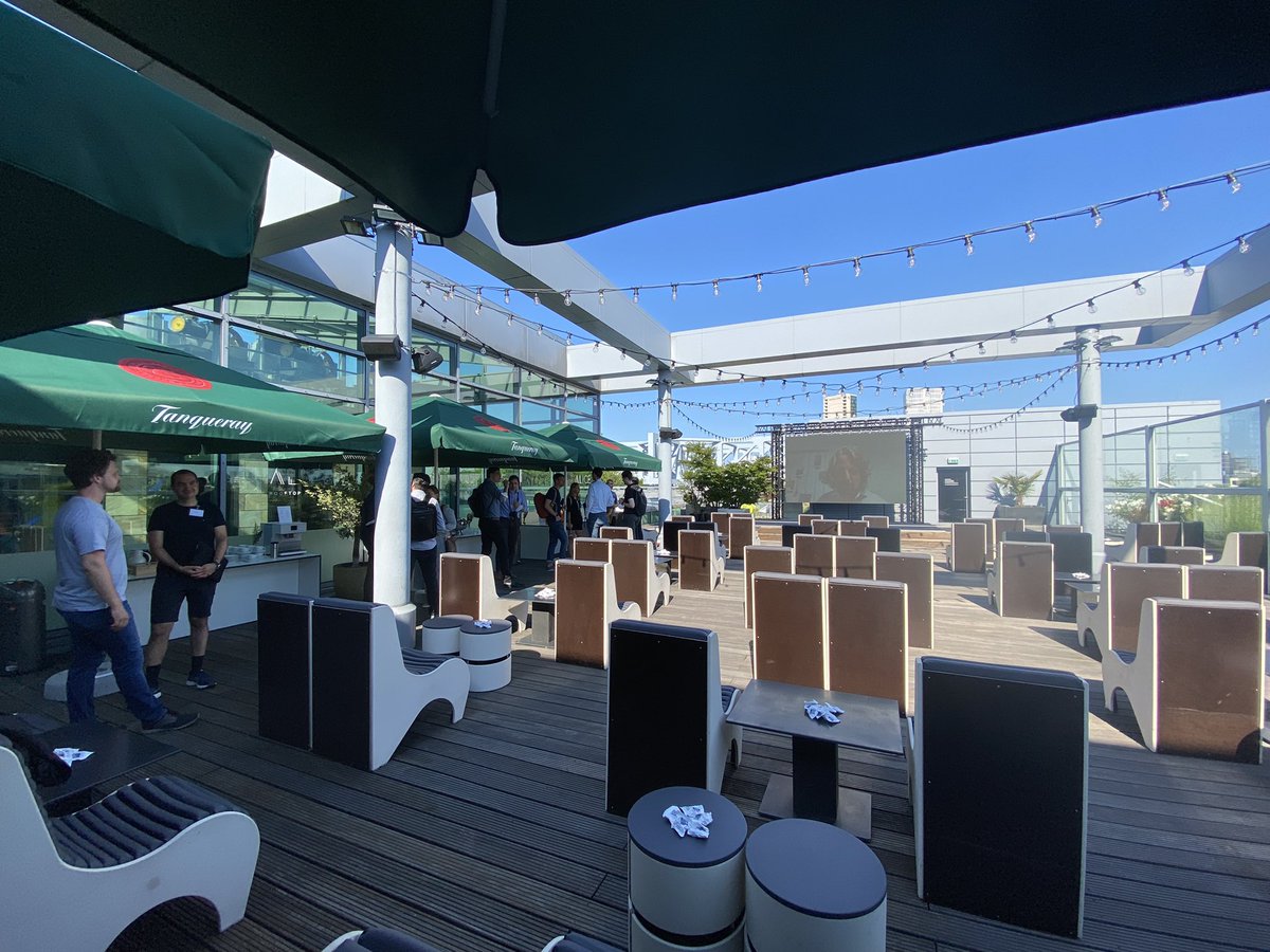 bootstrappingme's tweet photo. Today at #deeptechaward21 . @deeptechberlin - first #networking #event this year. Hopefully not the last 🙏 With @nicolebuettner @H_Zapp @menguehan @cloudy_pooh @geralbine @Crickerts https://t.co/xU48NCOt2e