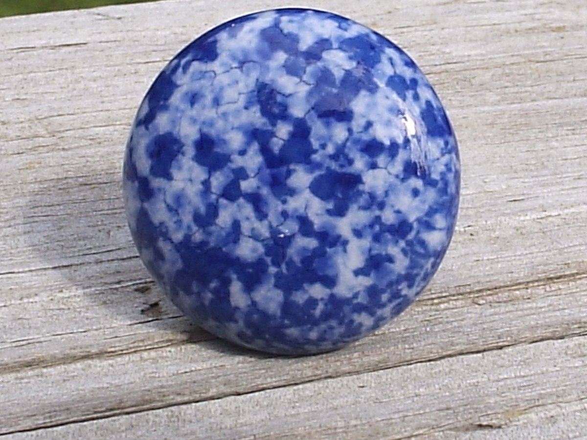 ECKandD's tweet photo. Set of 50 Blue and White Speckled Ceramic Cabinet Knobs Drawer Pulls https://t.co/WswdJTYA9Y #Etsy #chichimama05 #DrawerPulls https://t.co/79wrFXA6m3