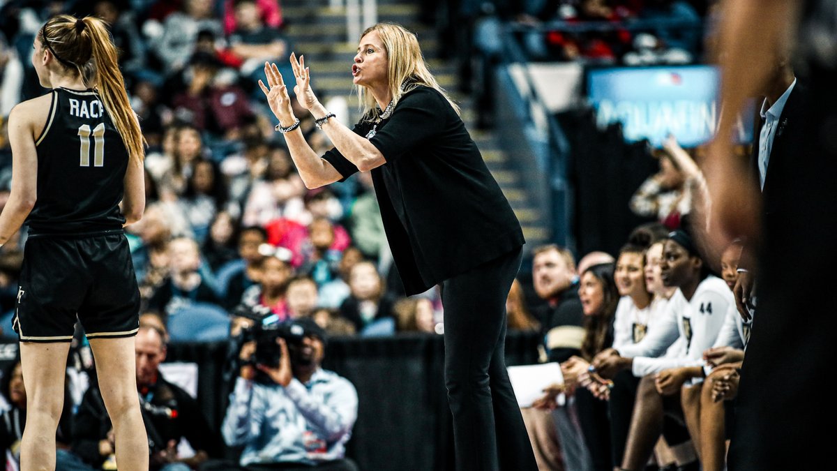 WakeWBB's tweet photo. "My family and I are extremely lucky to call Wake Forest home," - @WakeCoachJen
βοΈ βͺΌ https://t.co/O8XBKLSkrE https://t.co/qXwoYZzAac