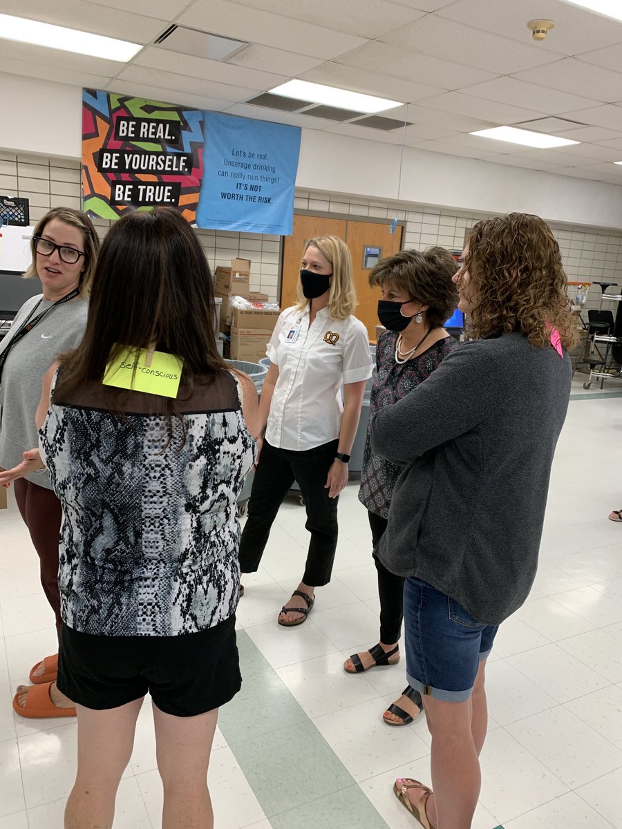 Anna Alvarado tweet media