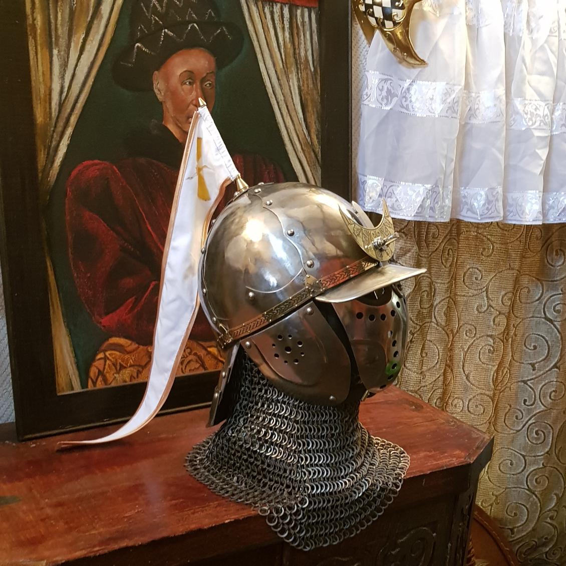 NikolenkoPetr's tweet photo. #TwitterOfTime, are we waiting for something on this #WoTwednesday? Any clue? Mabe we can buzz out something from @TheWheelOfTime if we buzz too much😁
(Picture is just for fun)
#wheeloftime #WOTonPrime #WoT #malkier https://t.co/4A0msSiH90