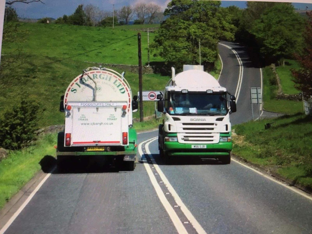 86 years later … Still toing and froing! 🙌🚛 Have you spotted us out on the roads lately? 👀👋 #SJBargh #FamilyBusiness #Logistics #Transport