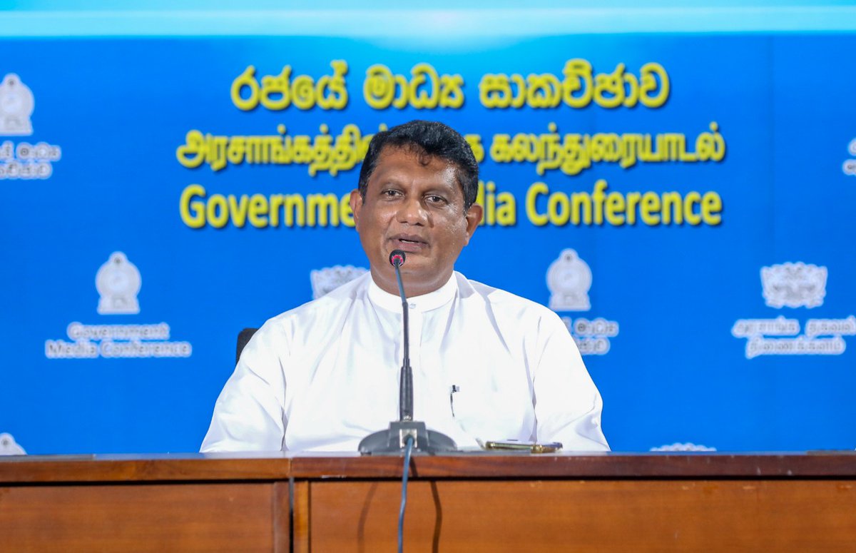 slmepa's tweet photo. A Special Media Conference was held at Department of Information Centre to brief the media on the steps taken by the government to mitigate the MV X-Press Pearl moving forward to support the Marines.
#XPressPearl #SLnews #Slmepa https://t.co/kRgCetYFfh