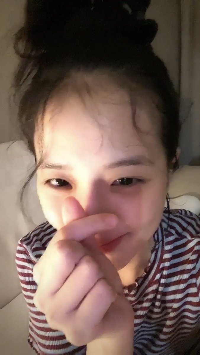 adorable__JS's tweet photo. chu 🥰 https://t.co/BiKBYKshIX