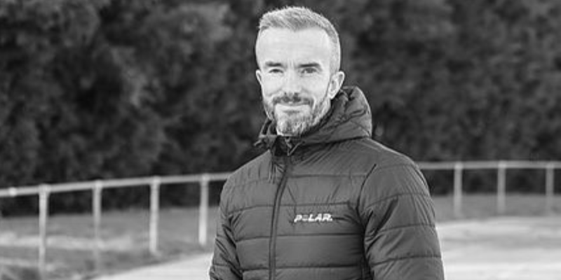 naomiandjacks's tweet photo. 👟Calling all runners!👟

Nick Anderson, GB Coach and Founder of 'Running With Us', shares tips and advice on how to train for your 5k, marathon or beyond, in a FREE evening event with us. 

Visit: https://t.co/73KFq8VeXf https://t.co/8fO8Fss6sa