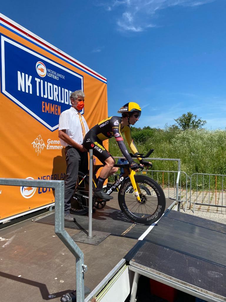 RichardKeeskamp's tweet photo. Congrats to two brothers on the podium! Tim van Dijke with 🥈 en the new U23 Dutch TT 🇳🇱 champion 🥇 Mick van Dijke. @TJVacademy #cerveloP5 https://t.co/0YckLxqT9d