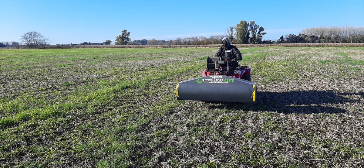 ConsultoraOeste's tweet photo. Ni el frío nos para!! Llegamos el Lunes a la zona de San Andres de Giles, 1500 has por mapear y caracterizar. #Suelos TopSoil Mapper #Ambientes #Agricultura https://t.co/4VdY1UWVvM