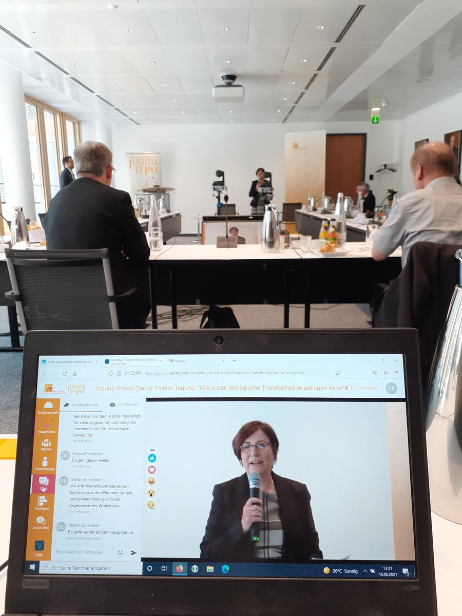 EinsiedelStefan's tweet photo. Interessante Einigkeit im Workshop #Transformationsstudie : Wir brauchen keine AgrarWENDE nach hinten sondern sozial-ökologische Agrartransformation. Kirche soll Anwalt sein aber auch Kirchenland stärker einbringen. Dank an Fr. Podlinski Landvolkbewegung, @dbk_online @hfph_muc https://t.co/NHNWyl47Mm