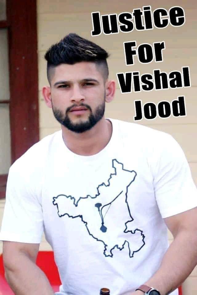 Neeraj_chopra1's tweet photo. हरियाणा के Vishal Jood भाई के साथ Australia में हुए घटने के बारे में सुनकर दुख हुआ। आशा है कि Vishal और परिवार वालो को जल्द ही इंसाफ मिल पाए 🙏🏽
#JusticeForVishalJood https://t.co/I8k7u5TztI