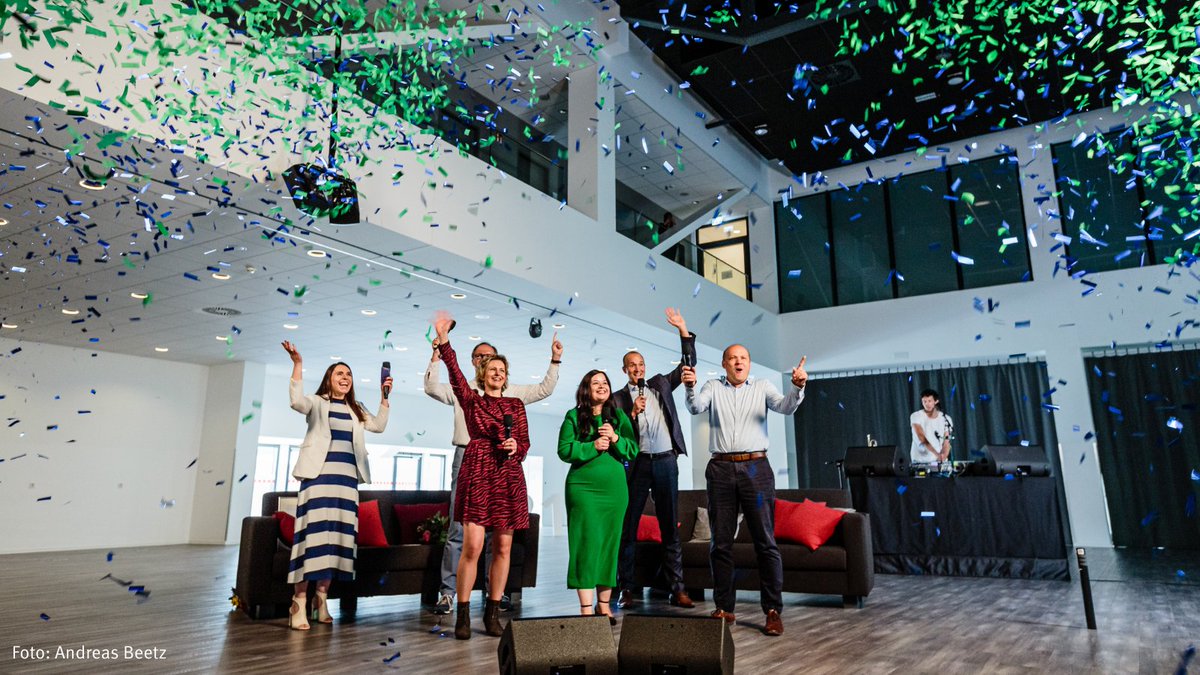 Investor Days Thüringen: Herzlichen Glückwunsch allen Gewinner:innen des Pitch-Awards <a href="/Polytives_Jena/">Polytives</a>  peeriot.io, janova.app &amp; ai-ui.ai! Der zweite Veranstaltungstag bringt die Start-ups zum #Wissenstransfer mit der Industrie zusammen.