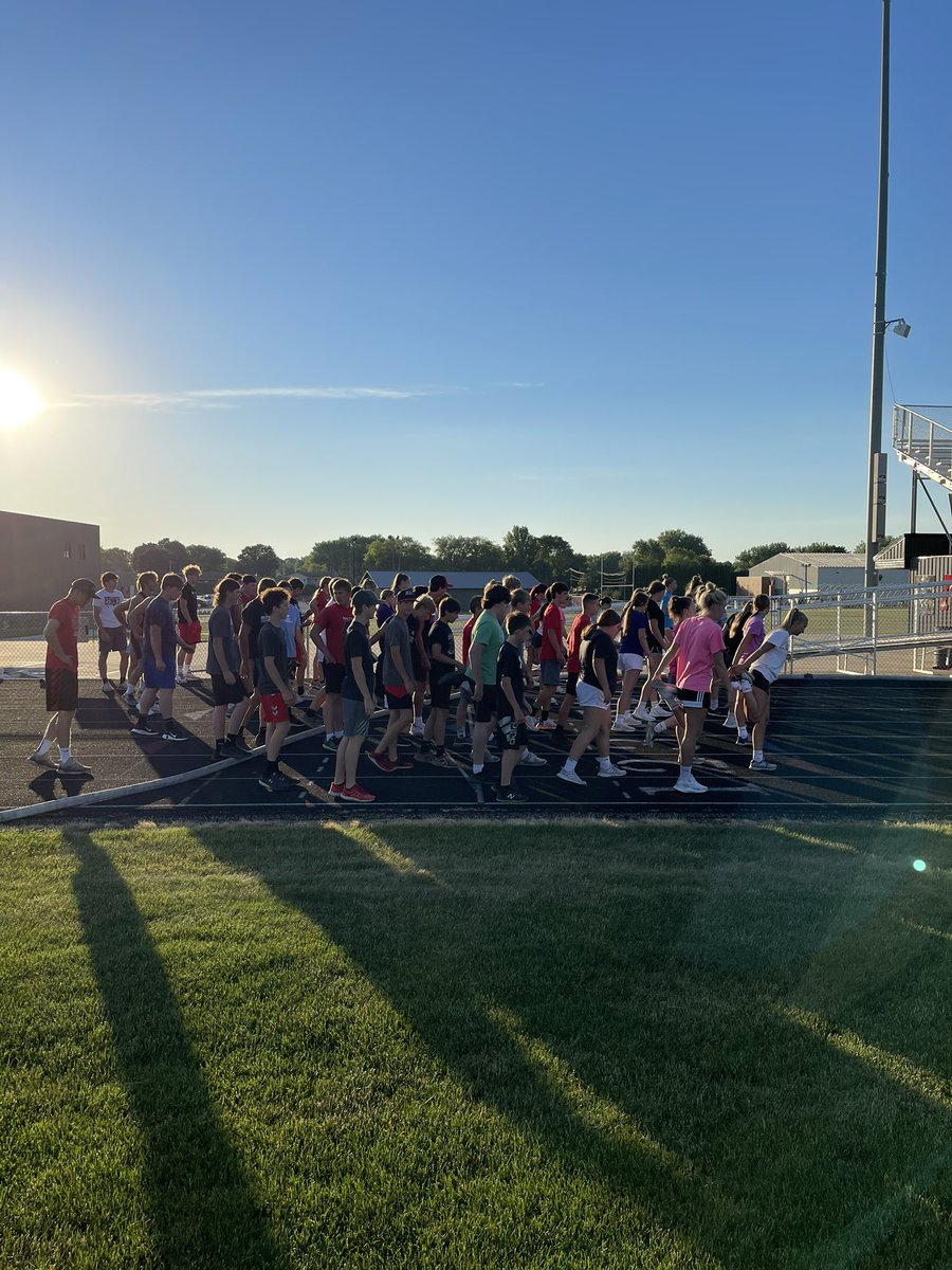 Huge group this morning at our first session 💪🏼🪓