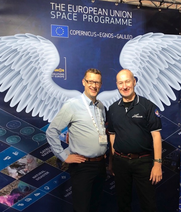 @timmermansr @FIRE_ForumEU Here at #Galileo in General, and in the #SearchAndRescue service in particular, we never had any doubts that @timmermansr would be one of the best #EOevangelist ever !
No clue why .. We must have gotten a hint ...