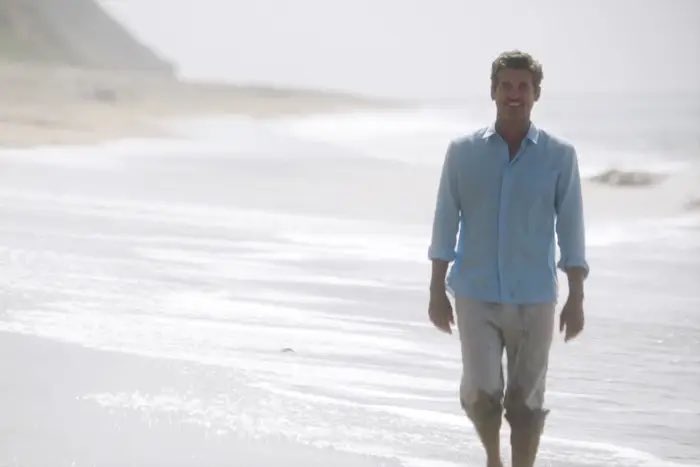 dreamymerder's tweet photo. Imagine thinking these guys were meant for Meredith.They can’t even compete with Derek Shepherd? This man married her on a beach DEAD. https://t.co/SCyuQmAJfn