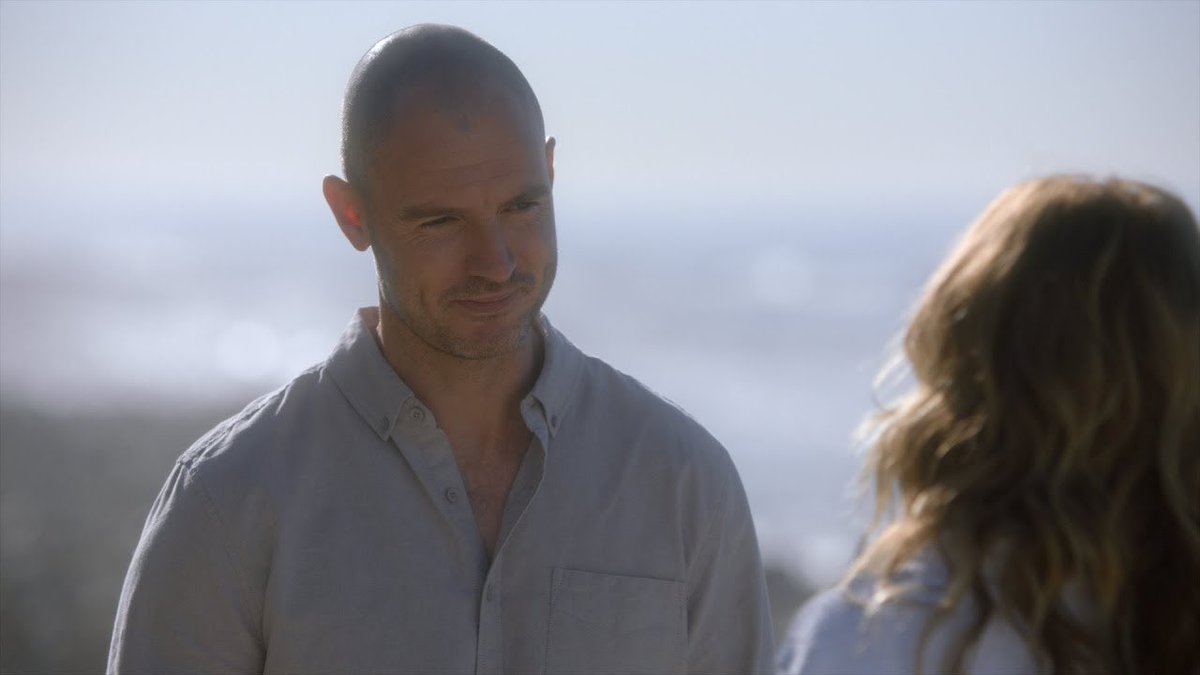 dreamymerder's tweet photo. Imagine thinking these guys were meant for Meredith.They can’t even compete with Derek Shepherd? This man married her on a beach DEAD. https://t.co/SCyuQmAJfn