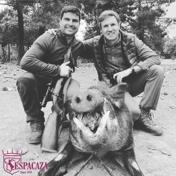 Today in Spain!!!
Guided by <a href="/ESPACAZA/">Espacaza since 1976</a>  partner @minomartos .
#espacaza #caza #hunt #jagd #chasse #oxota #conservationthroughhunting #cazayconservacion #wildboarhunting