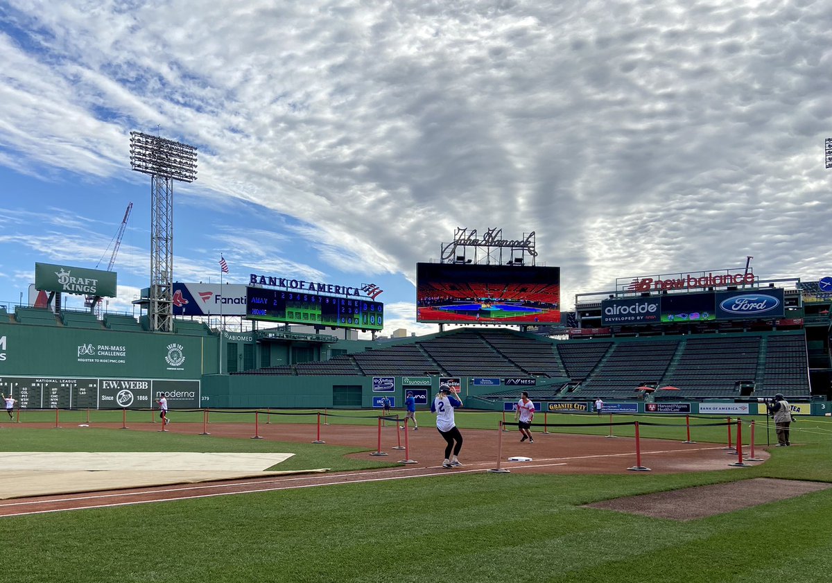 BostonABCD's tweet photo. Solid single from @MassGenBrigham as #ABCDFieldofDreams gets underway! MGB leads the Boston All-Stars 3-2. Thanks, @RedSox for #FenwayPark &amp; supporting #Boston #youth! https://t.co/I4vS6MmhHs