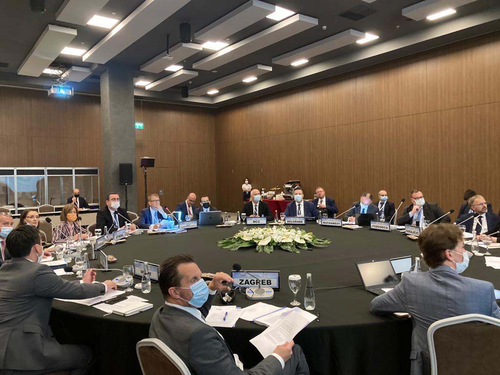 TurkishCiOSEECP's tweet photo. 📌 Güneydoğu Avrupa İşbirliği Süreci (GDAÜ) Dönem Başkanlığımızın son Siyasi Direktörler Toplantısı’na Antalya’da ev sahipliği yaptık. Toplantıda bölgesel işbirliğine dair konuları ele aldık. #neighboursSEEtogether https://t.co/g4TngIYv9S
