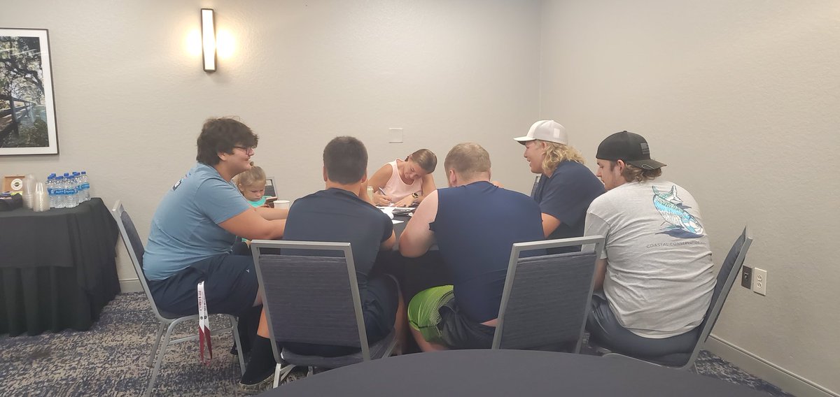 FootballBozeman's tweet photo. After a great night's sleep at the @sheratonhotels Four Points in Tallahassee....The Big Boys are up early eating breakfast before they head over to @FSUFootball for the Lineman Camp!!!! It's Gonna Be a Great Day 
#ItAllStartsUpFront #BuckBigs https://t.co/3m39fPnJEo