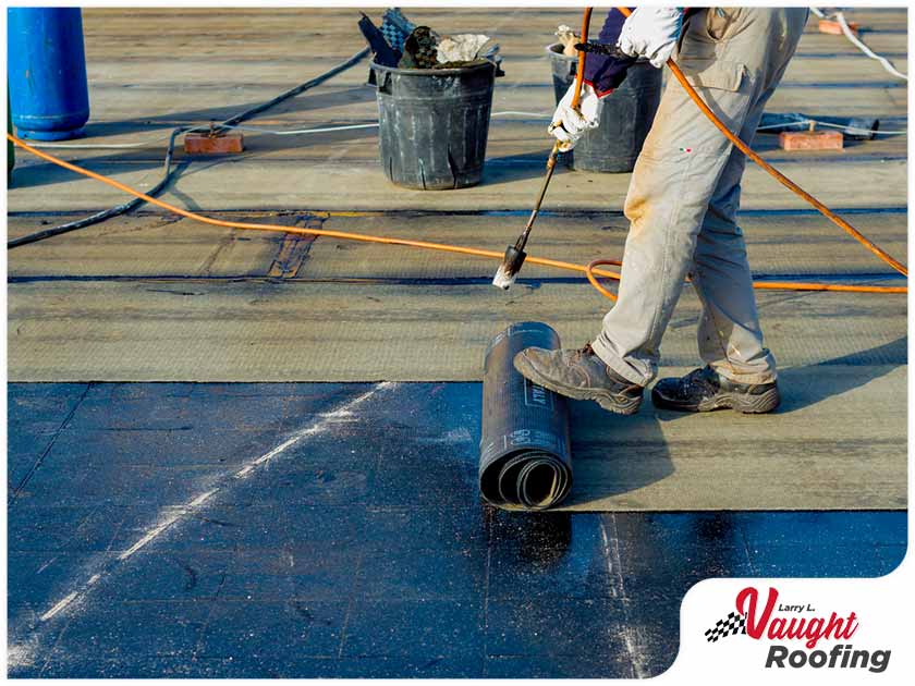 VaughtLarry's tweet photo. Make sure to choose the right roofing company for your needs. Read more here. https://t.co/nDF6KJ6uum https://t.co/b8fTLqeQYA