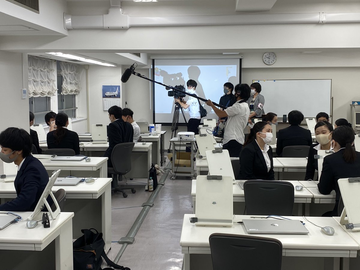 MeicanTravel's tweet photo. 旅行学科二年生がテレビ取材を受けました❗️

現在授業で企業と連携し「久屋大通パークの音楽噴水ショー」を一緒に盛り上げるべく、音楽やPRの仕方などを企画しています⛲️✨

放映日📺や噴水ショー⛲️の詳細が分かり次第また告知させていただきますので、是非皆様も久屋大通パークに遊びにきて下さいね💖 https://t.co/oluA3pB9t2