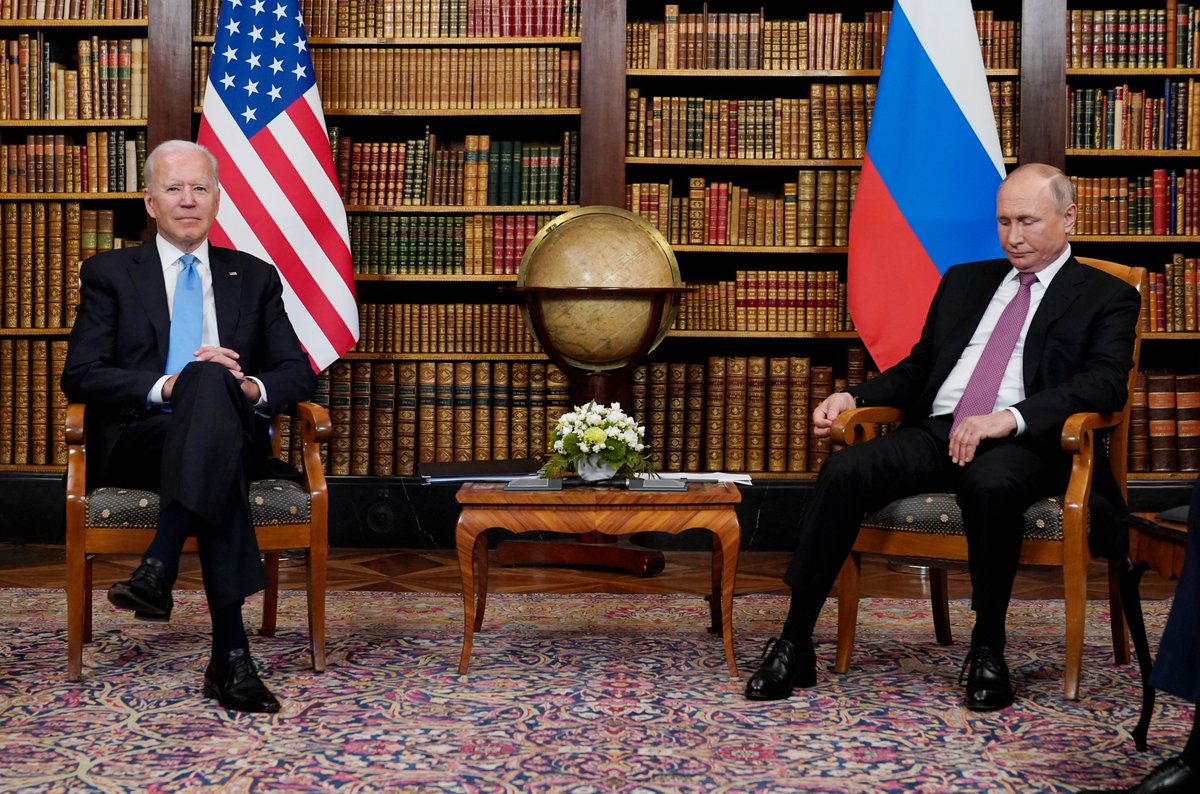 iphoneredneck's tweet photo. Perfect twist on the truth. RT @MaxLewisTV: The Biden-Putin summit has begun... #BidenPutinSummit https://t.co/a3LYINjkRF