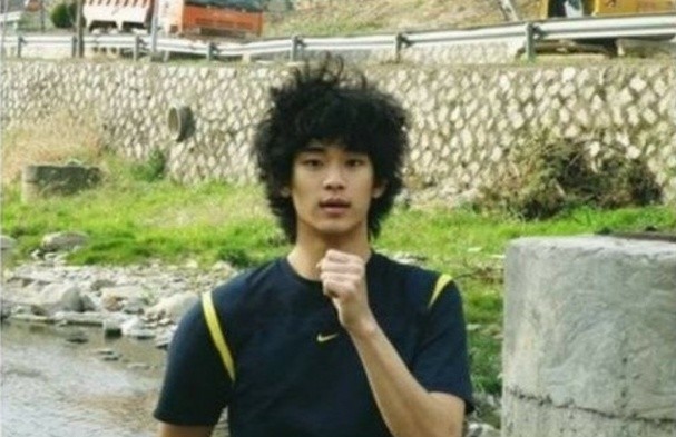 aishiiibal's tweet photo. So what's it gonna be? Long haired soohyun or bald soohyun https://t.co/U9zRPJe0PJ