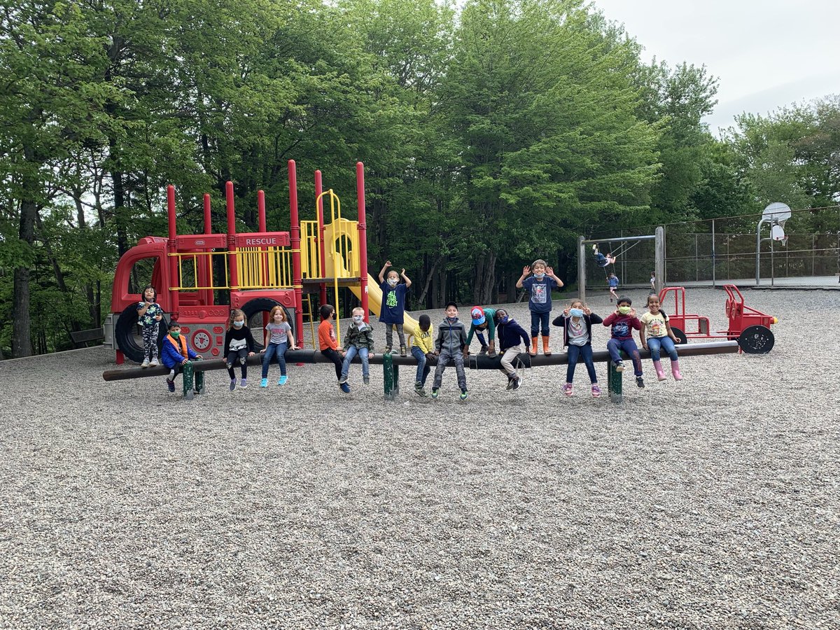 Yesterday we planned what we are going to do to celebrate hitting our reading goal. Although it’s later than expected, I can’t wait to celebrate next week! Stay safe, get tested and be kind. ☀️🌻✨ <a href="/Duc_dAnville/">Duc d'Anville School</a>