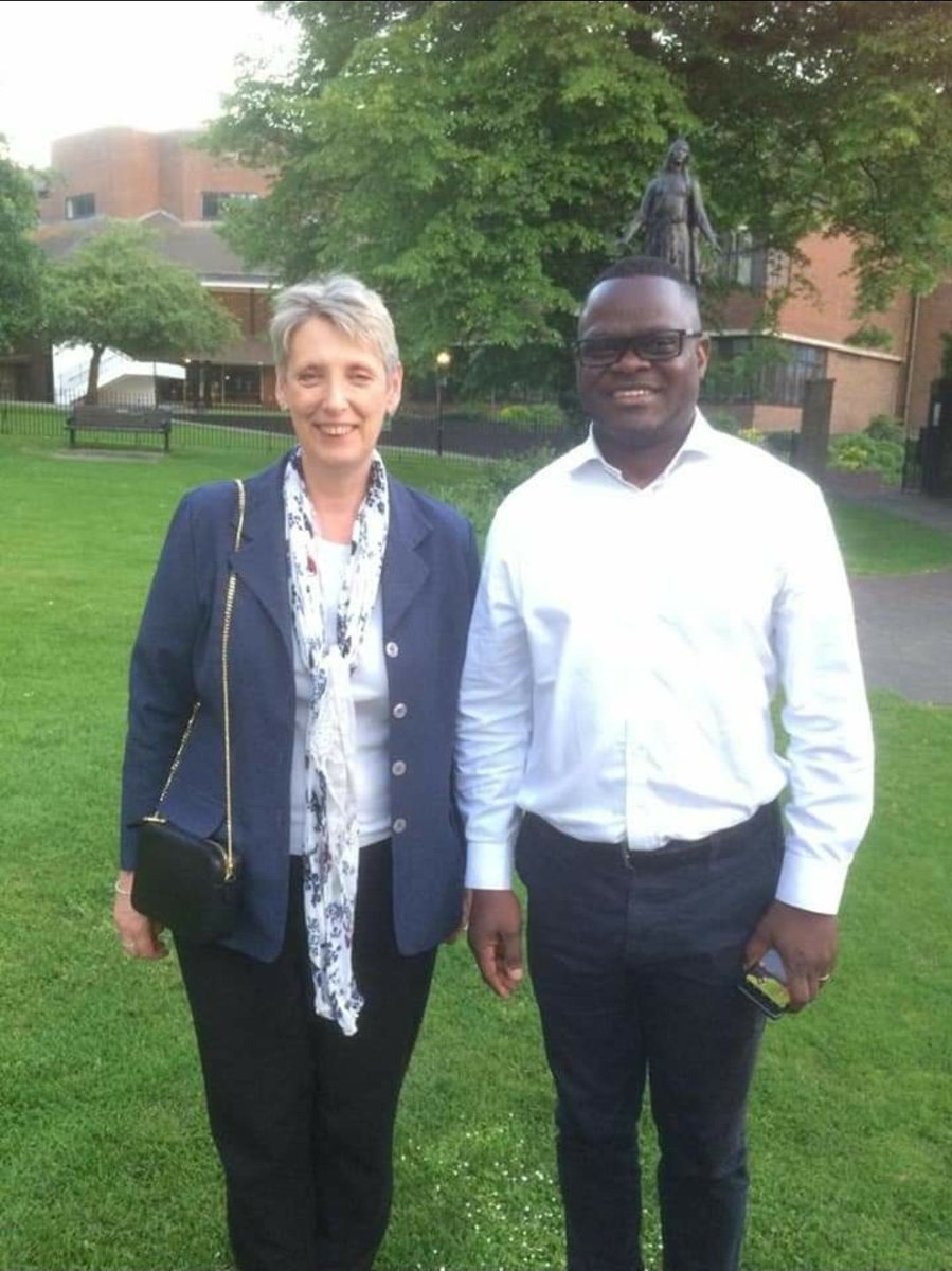 ChristChurchDA1's tweet photo. Here's Deb and Olu, our outgoing Church Wardens, three years ago when they took up the responsibility, and last night when we thanked them as they passed it on. They haven't been aged AT ALL by the stress of leading through a pandemic right? https://t.co/gZgWO9DHjz