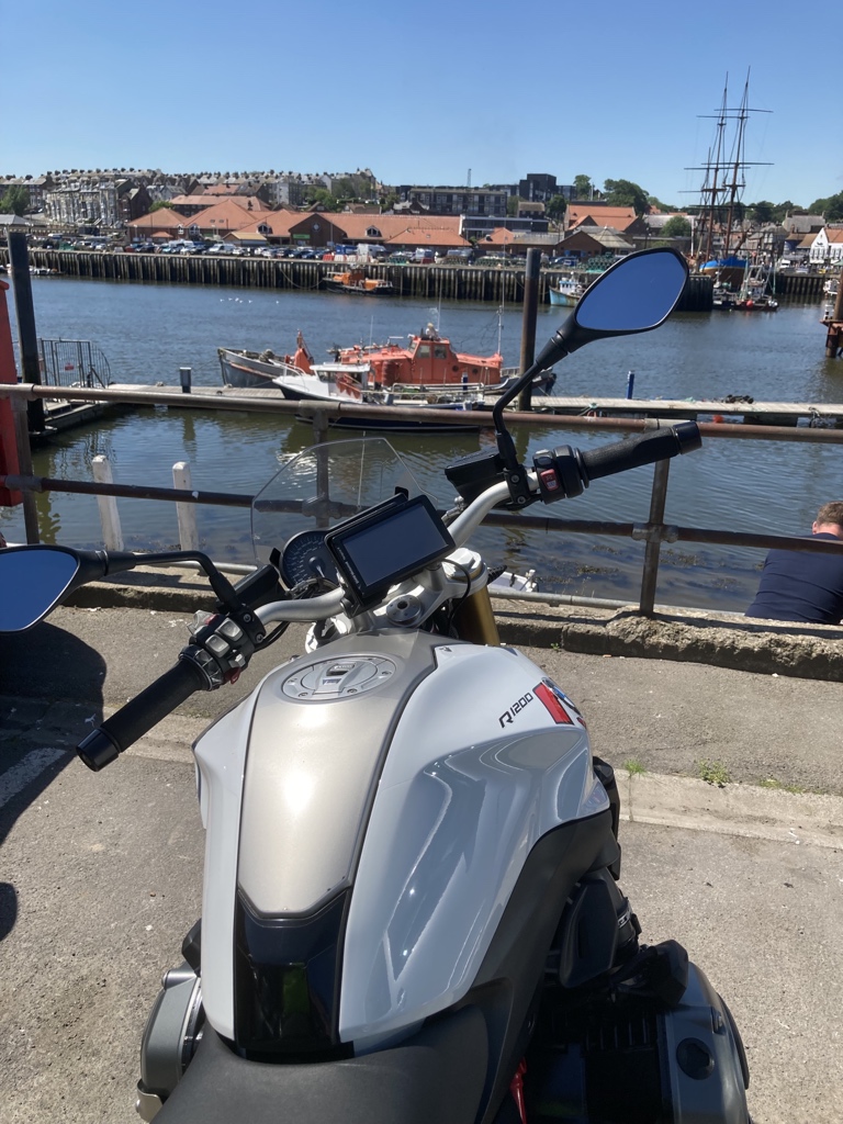 BMW_R1200RT's tweet photo. Sunny Whitby:) https://t.co/pMdOsXK4RE