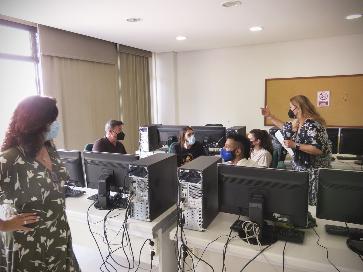 CRNMaderaCorcho's tweet photo. ▶ Comienza #FORTLAB. Hoy se ha organizado una sesión de trabajo con alumnado de nuestros cursos, para analizar su experiencia acerca de la información y #orientaciónlaboral que han recibido y sus expectativas respecto de este servicio en los centros de #formacion @GVAlabora. https://t.co/PoqjSDKMSR