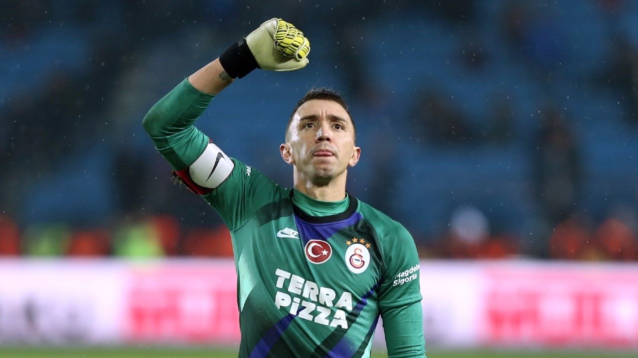 Happy Birthday to the living legend that is FERNANDO MUSLERA  